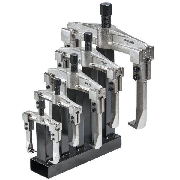 Display with 5 pullers