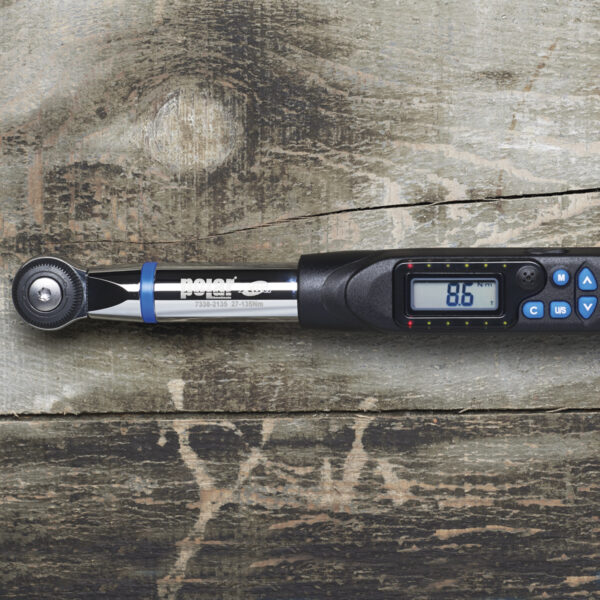 Digital torque wrenches with interchangeable heads - Image 3